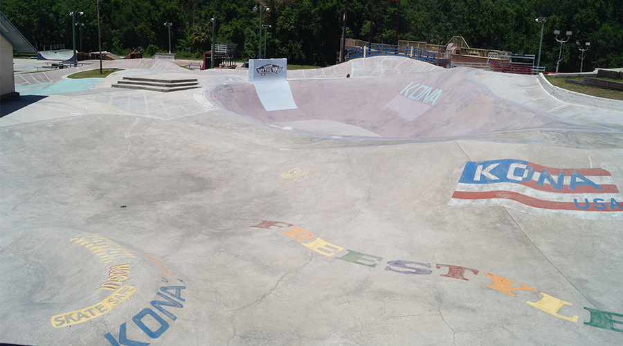 smooth freestyle area in kona skate park
