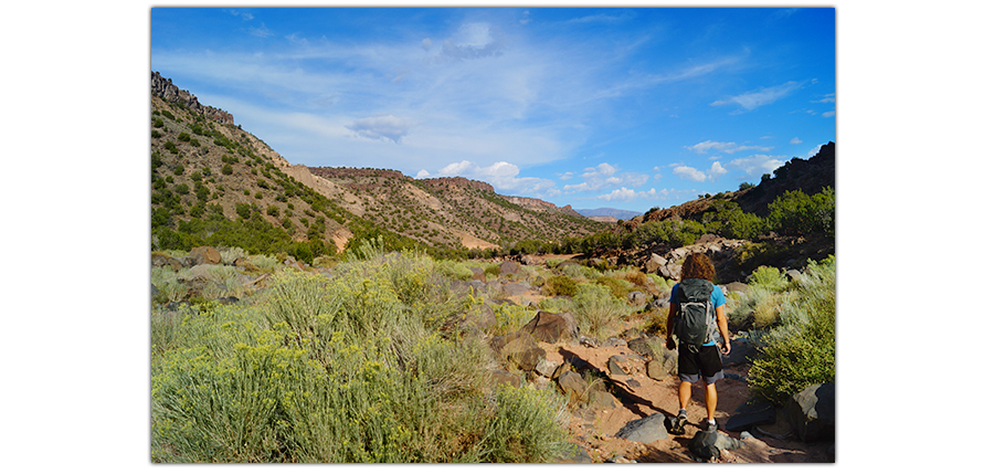 hiking near diablo canyon in new mexico