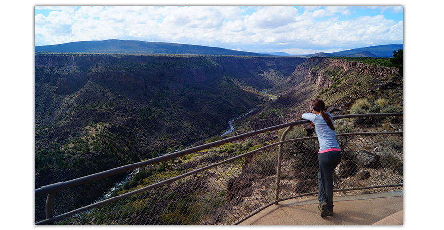 chawalauna overlook with gorge and rio grande