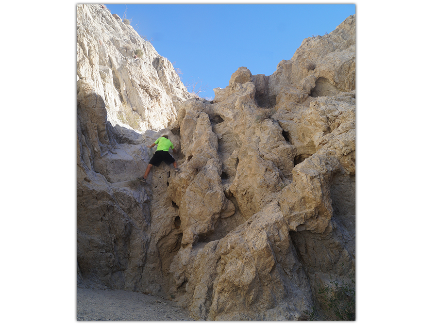 Climbing a dryfall in Quartz Vein Wash