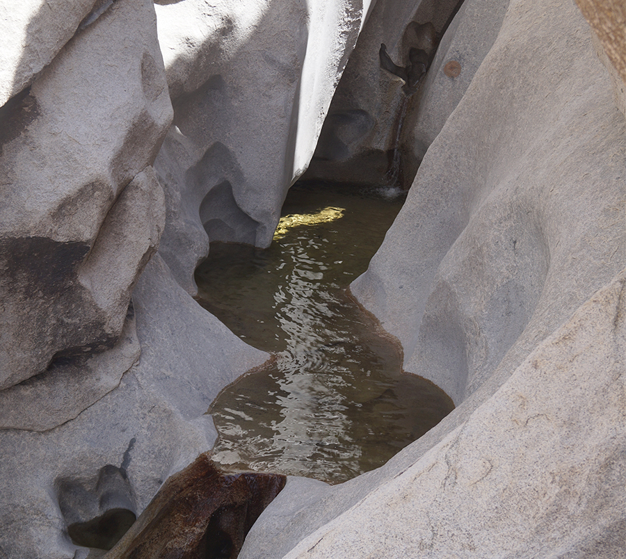 hiking rattlesnake canyon to granite waterfall