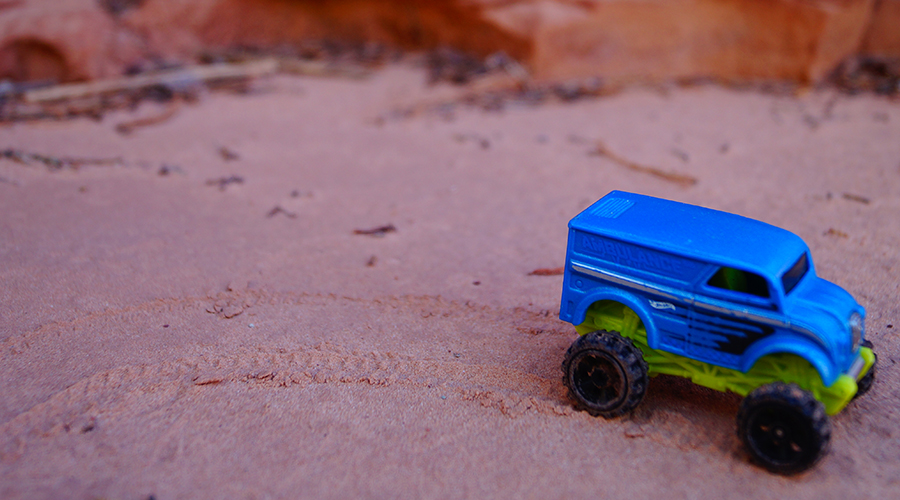 off roading hot wheels on desert sand