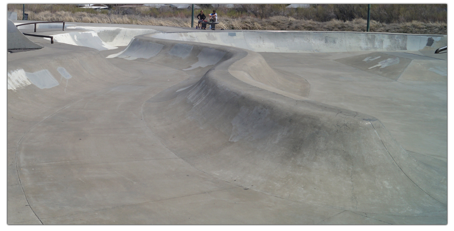 Snake bowl 2 in Reno Nevada Rattlesnake skate park