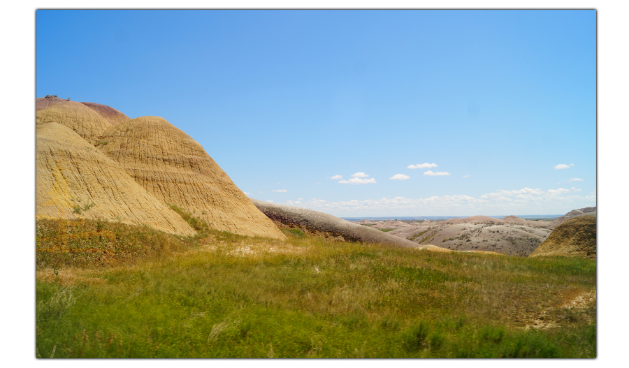 mounds in badlands 