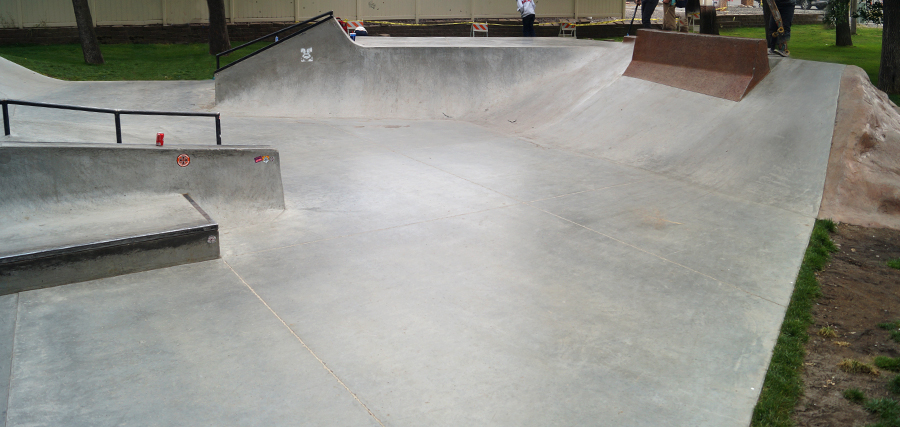 rails and ledges at belgrade skatepark