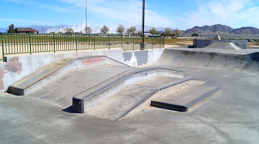 box and ledges at the skatepark in ridgecrest