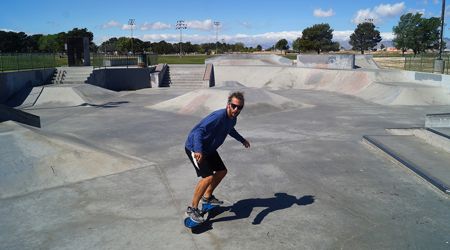 getting around the ridgecrest skatepark on a ripstick