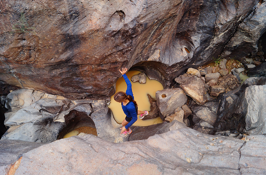 hiking fossil falls