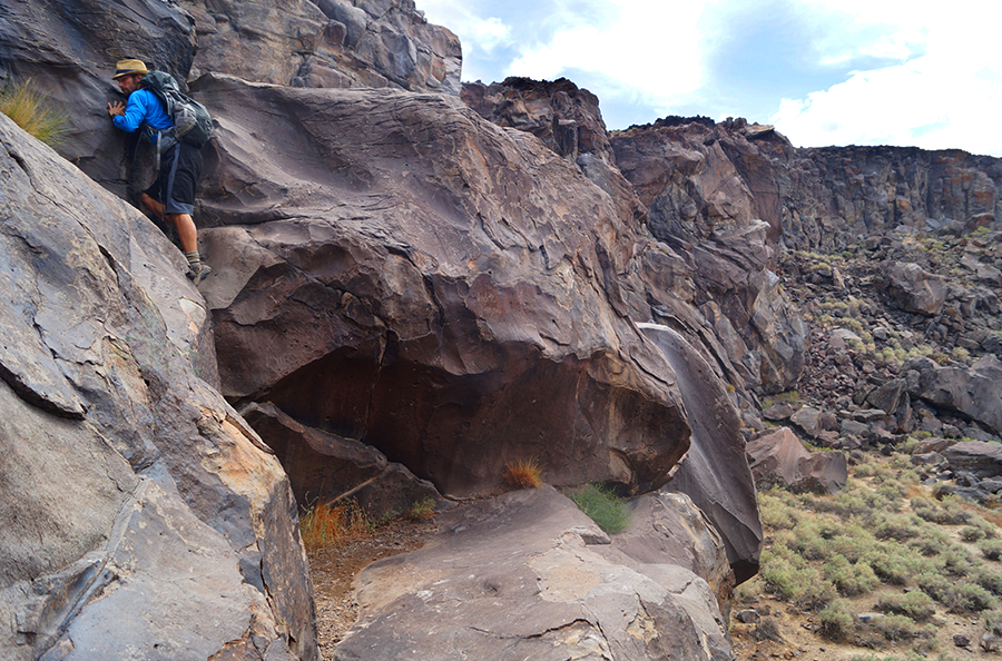 climbing at fossil falls