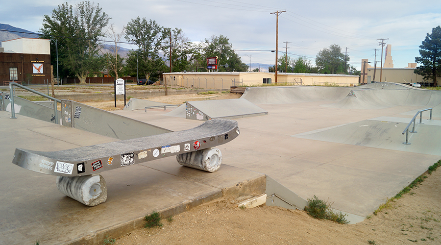 concrete skateboard fixture at the lone pine skatepark