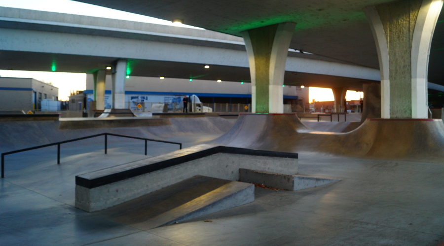 green accent lights at the boise skatepark
