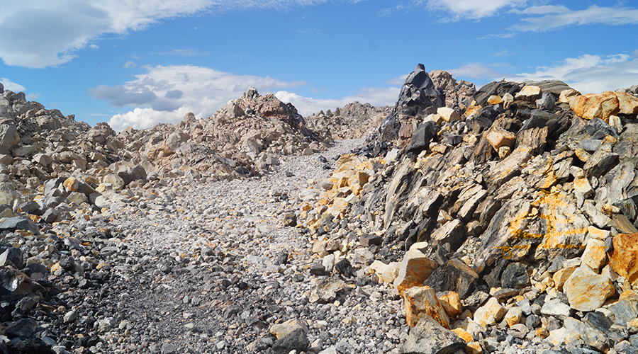 trail up obsidian dome volcanic feature