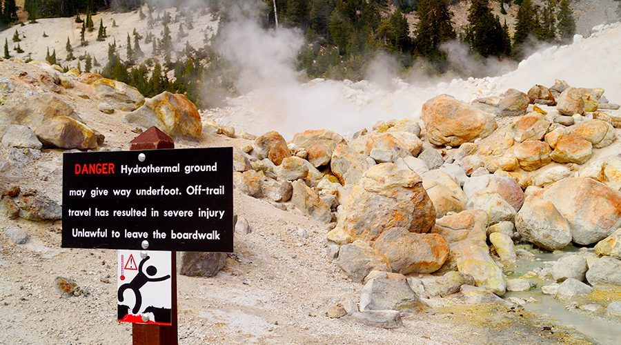 warnings about the dangers at bumpass hell