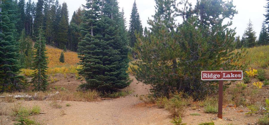 trailhead for ridge lakes hike in lassen volcanic national park