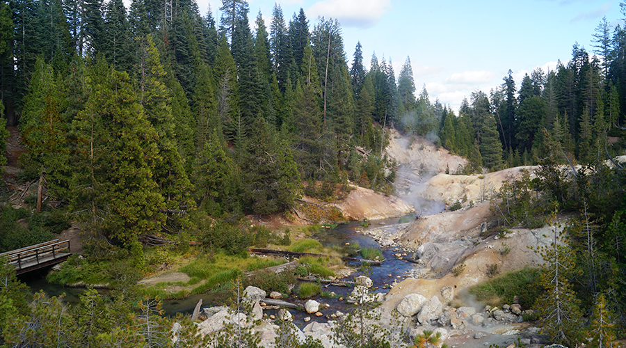 steaming waters at devil's kitchen in lassen