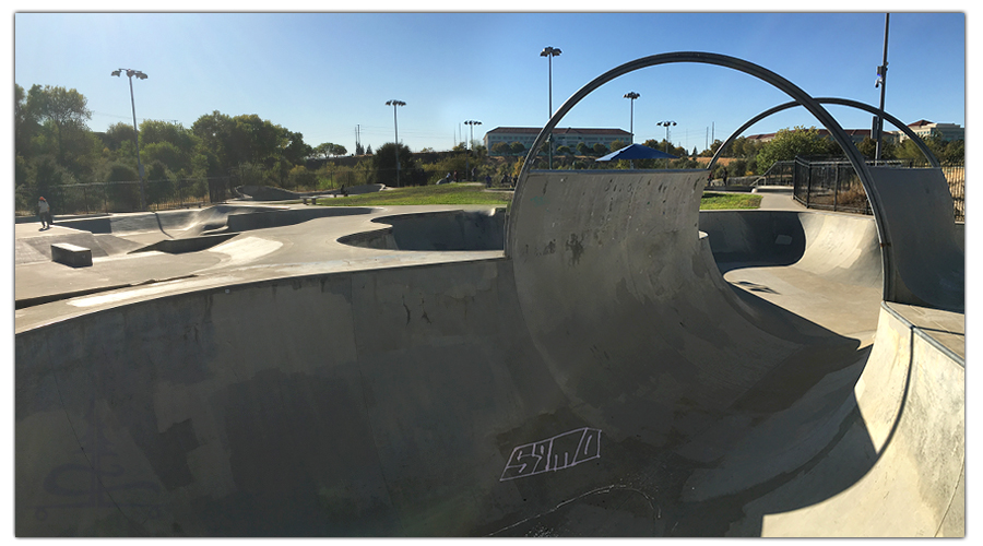 half loop obstacle at granite skatepark in sacramento