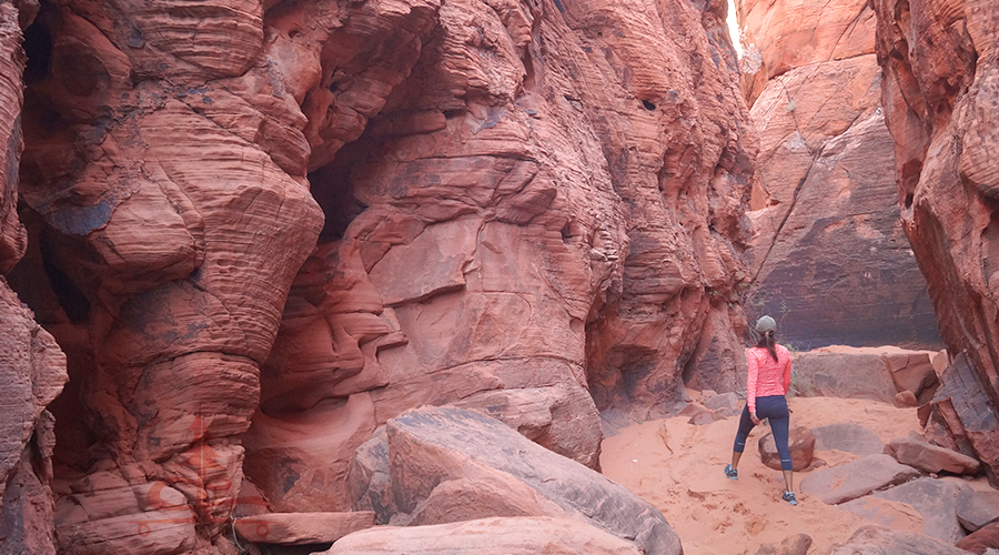 hiking near las vegas at valley of fire state park