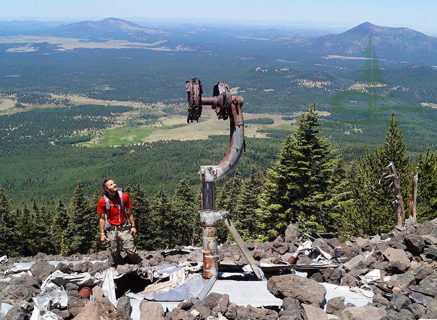 landing gear from the plane crash on humphreys peak trail