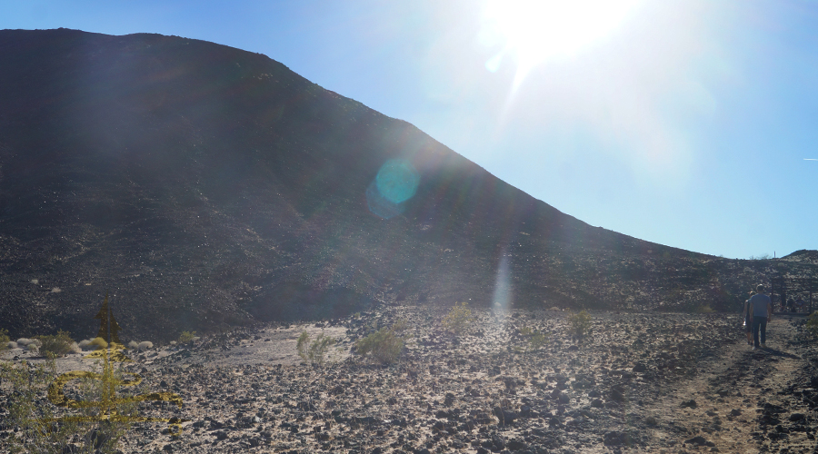 the trail approaching the crater