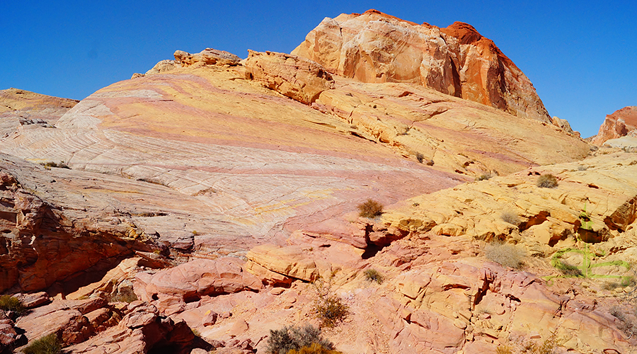 pink and yellow rocks at valley of fire