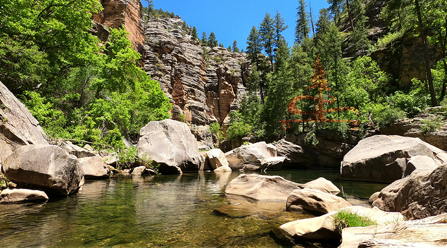 cool area for boulder hopping while hiking point trail