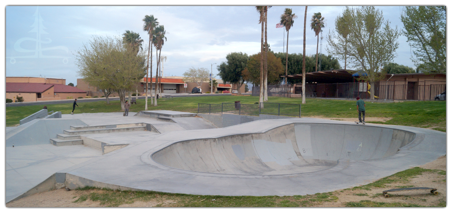 bowl and rest of the barstow skatepark layout