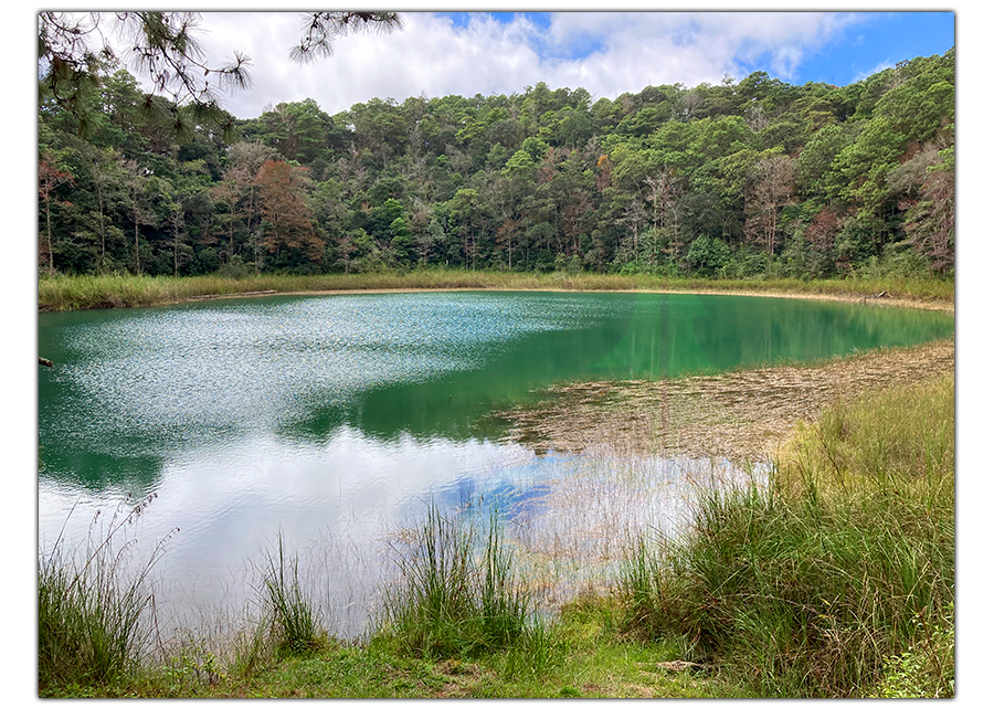 laguna esmerelda