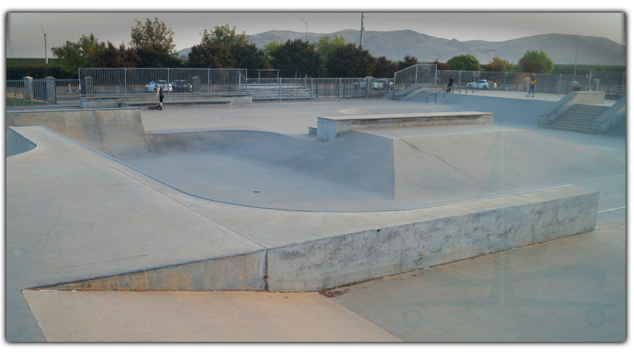 variety of features at orange cove skatepark