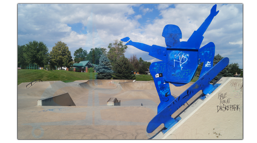 entrance to the edgewater skatepark in lakewood