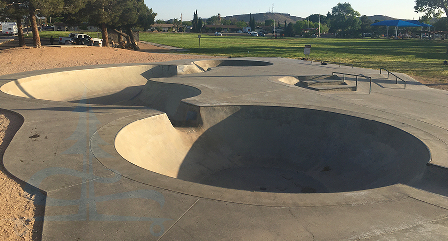 unique bowl at the kingman skatepark