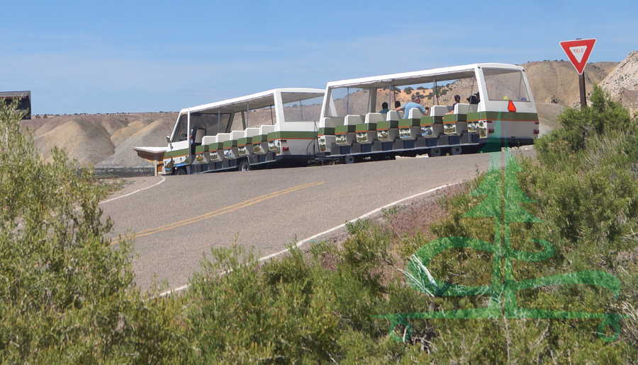 shuttle at dinosaur national monument to the quarry exhibit hall 