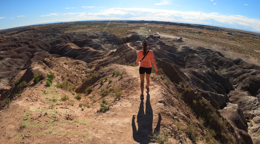 trail along the badlands