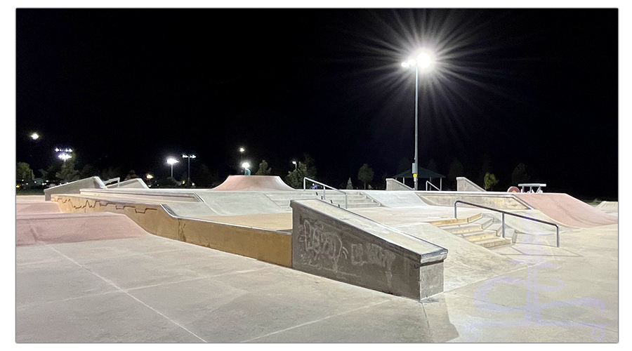 central obstacles at the skatepark in parker